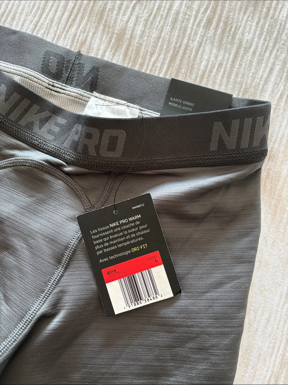 NWT Boy Large Nike Gray Compression Leggings with Light Gray Panels
